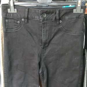 BLACKHEART BLACK RINSE JEGGINGS